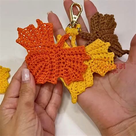 Bring Fall Vibes to Life with This Crochet Autumn Leaves Pattern ...