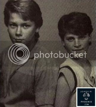 Joaquin Phoenix and Phoenix family childhood photos!! - Photos and ...