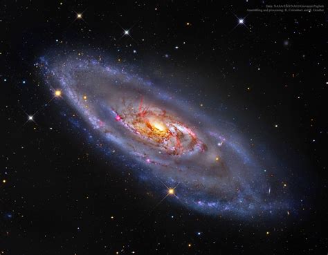 APOD: 2015 February 16 - M106: A Spiral Galaxy with a Strange Center