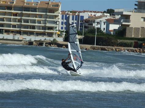 Windsurf i Surf a L Escala Activitats nàutiques L Escala