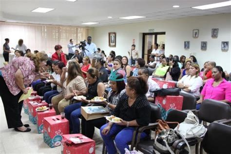 Upinforma Celebran D A De Las Madres En La Facultad De Humanidades