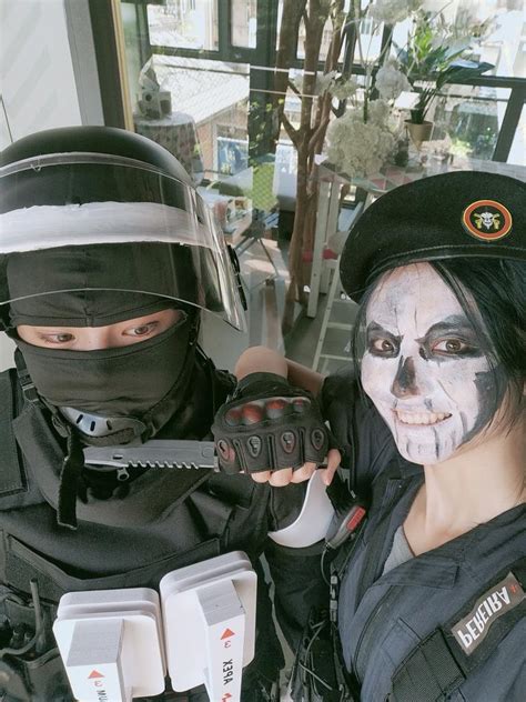 Rainbow Six Siege Doc Cosplay - Garret Johnston