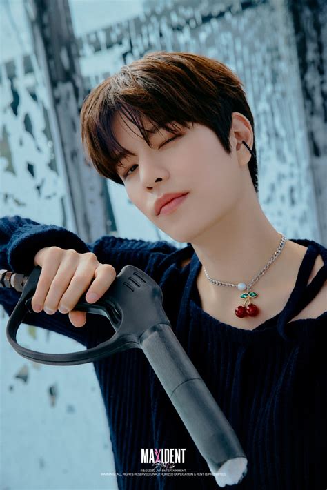 220924 Stray Kids TEASER IMAGES : r/straykids