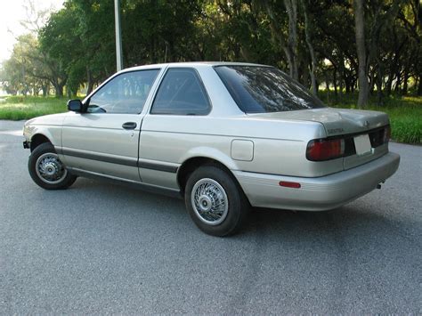 Nissan Sentra Coupe Specs