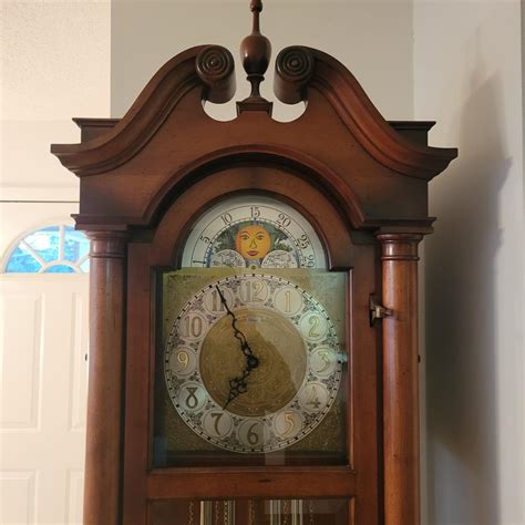 Colonial Of Zeeland Grandfather Clock Lr Dw