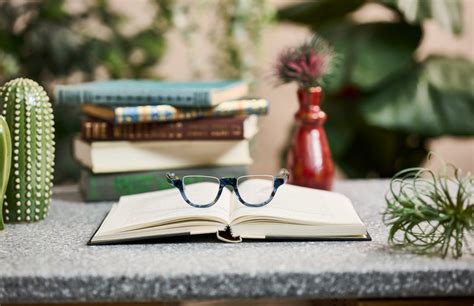 2 00 Reading Glasses And Readers Eyebobs