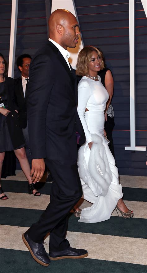 Hot Celebrity Bodyguards Pictures PS Celebrity