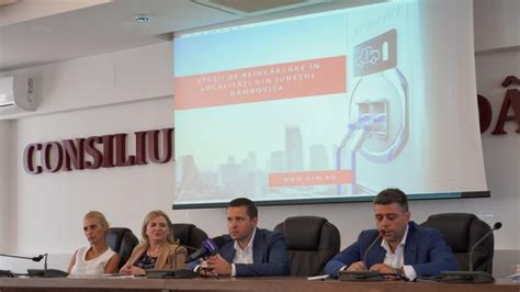 Conducerea Cjd A Semnat Contractul Pentru Amenajarea A Sta Ii Publice