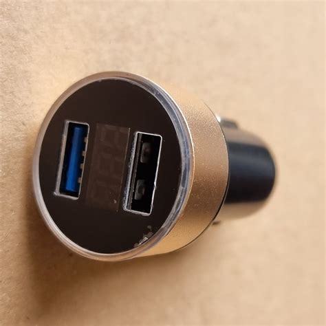 12V USB Charger goldig USB Ladegerät fürs Auto 12V Buchse Kaufen