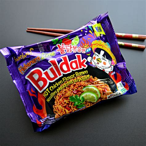 Лапша б п Hot Chicken Flavor Ramen Habanero Lime острая со вкусом курицы и лайма тм SAMYANG