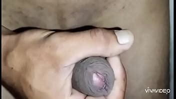 O tesão e tão grande na minha vizinha que gozei muito pensando nela hoje XVIDEOS