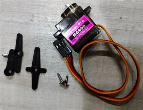 1 KW Towerpro Mg90S Micro Servo Motor, 24 V at ₹ 150/piece in Chennai ...