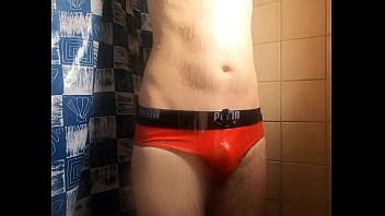 Mis Calzoncillos Rojos Y Mojados De Puma En La Ducha 2024 XVIDEOS