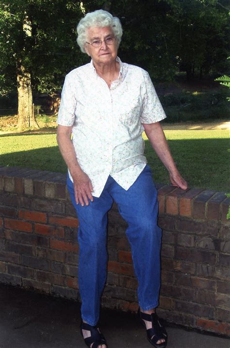 Remembering Nellie Akridge: Obituary and Life Tribute 14