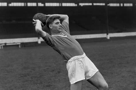 Duncan Edwards Manchester United Our beautiful Wall Art and Photo Gifts ...