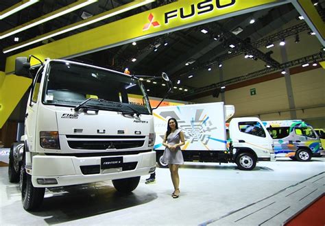 Mitsubishi Fuso Pamerkan Lima Truk Unggulan Di Giicomvec Ada