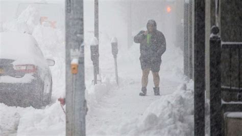 Lake Effect Snow Paralyzes Parts Of Western Northern Ny Abc 6 News