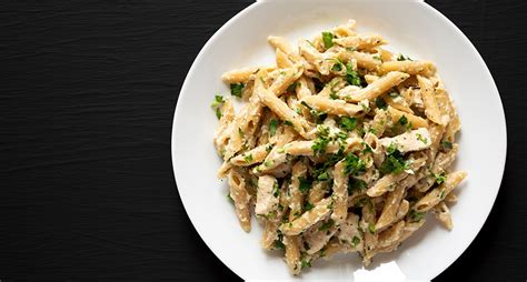 Cheesy Pasta Alfredo - 7 Días de Sabor