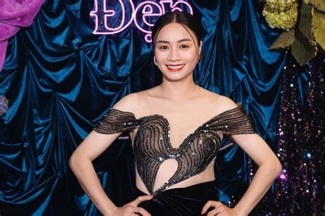 Nhan sắc ngọt ngào của hot girl bóng đá Việt Nam Hoàng Thị Loan Tạp chí Doanh Nghiệp Việt Nam