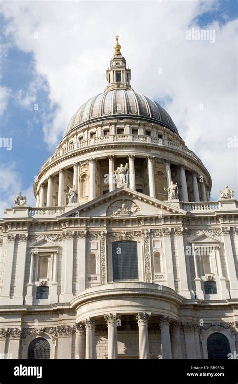 Saint Pauls Cathedral In The City Of London Uk Stock Photo Alamy