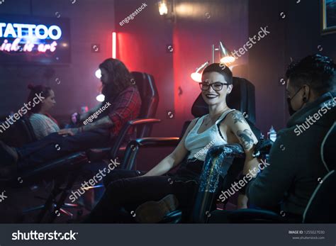 3 535 imágenes de Tatuaje gay Imágenes fotos y vectores de stock