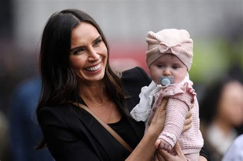 Lorraine 59 Praised By Fans As She Shows Off Incredible Bikini Body During Holiday In India