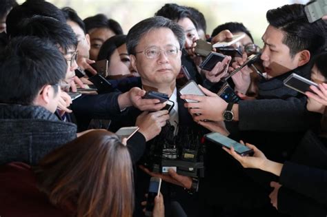 검찰 최윤수 前 국정원 2차장 영장 청구 우병우 불법 사찰 동조 글로벌이코노믹