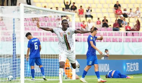 Doumbia hat-trick fires Mali to U17 World Cup win over Uzbekistan