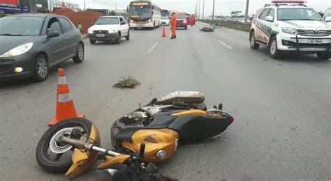 Acidente Entre Duas Motos Deixa Um Morto Na Estrutural No DF