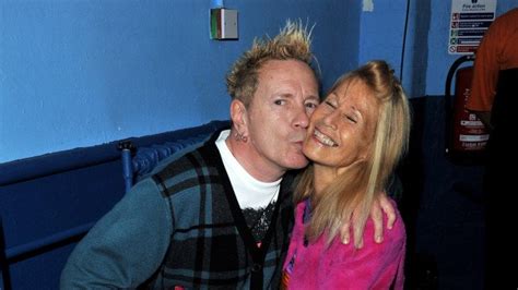 Morre A Mulher De Johnny Rotten O Vocalista Dos Sex Pistols Roteiro