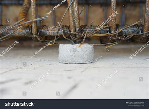 7 Rebar Spacers Concrete Block Walls Images, Stock Photos & Vectors ...