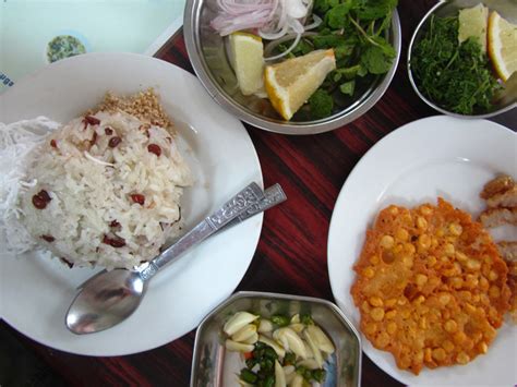 20 Scrumptious Burmese Foods: Take a Bite of Burma (Myanmar)!