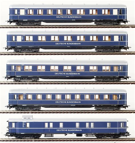 Consignment LI833 Liliput German Rheingold 1952 Passenger Car Set