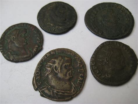 Roman Empire Lot of 5 Æ Folles incl Diocletian AD 284 305