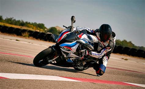 BMW M 1000 RR así es la deportiva más radical