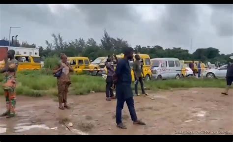 Lagosians Bid For Cars Impounded And Auctioned By Lagos State Govt