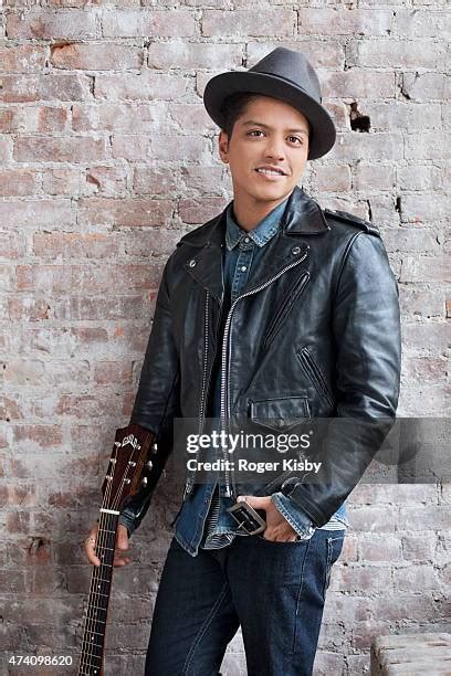 14 Bruno Mars Forbes Magazine June 6 2011 Stock Photos, High-Res ...