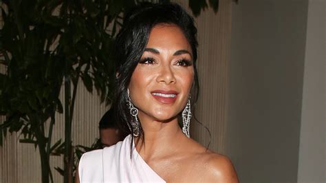 Nicole Scherzinger Wows Fans With Incredible Abs Discover Her Workout