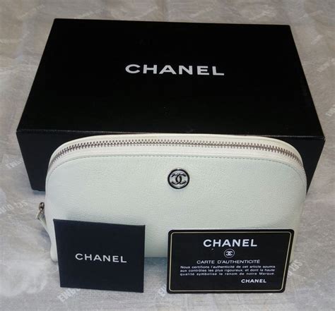 Chanel Makeup bag - Catawiki