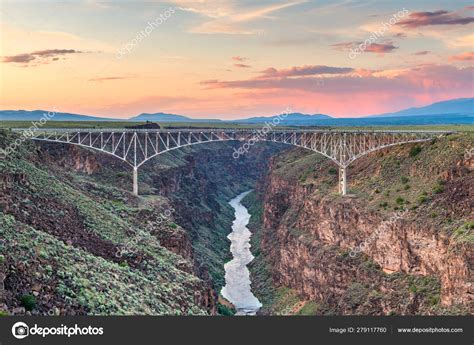 Rio Grande Gorge Bridge – Stock Editorial Photo © sepavone #279117760