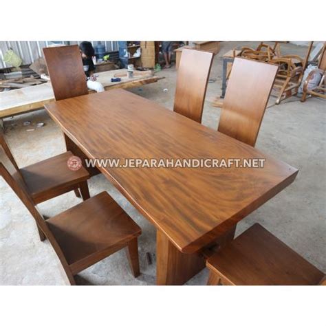 Jual Set Meja Makan Kayu Trembesi Natural 6 Kursi Terbaru