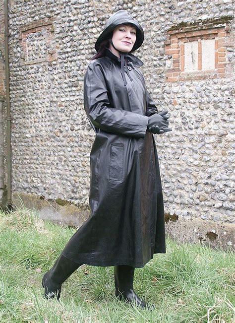 Pin By David Sumption On DAVE Rain Fashion Rainwear Girl Rainwear