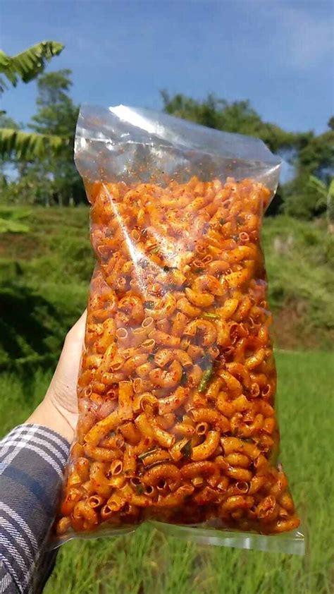 Makaroni Kriuk Pedas Daun Jeruk Makaronj Kriuk Makaroni Seblak Makaroni