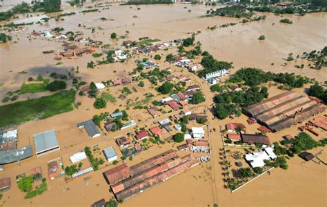 Ap S Chuvas Intensas E Cidades Alagadas Sc Decreta Situa O De Emerg Ncia