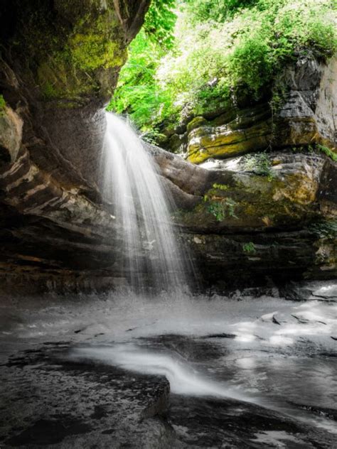 8 best Starved Rock waterfalls you have to see - Wapiti Travel