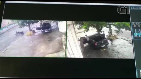 Dupla armada rouba carro no Bairro Vicente Pinzón em Fortaleza crime