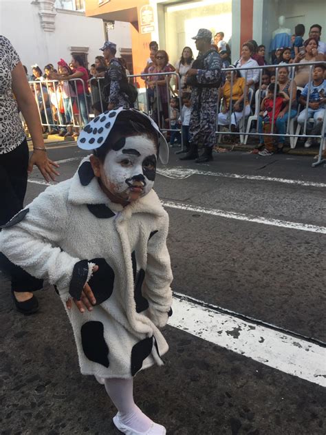 Urbis Con lleno histórico arranca el tradicional Desfile Infantil del