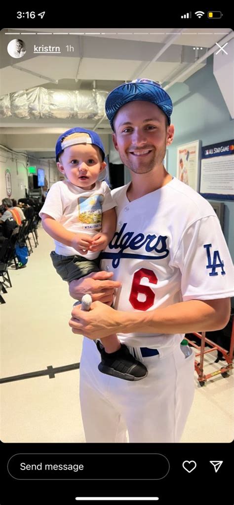 Mlb Wife Aesthetic Cody Bellinger Muncy Mookie Betts Dodgers Fan