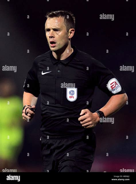 Referee Stuart Attwell Stock Photo - Alamy