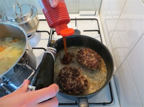 Hutspot With Meatballs In Beer Sauce 4 Steps With Pictures